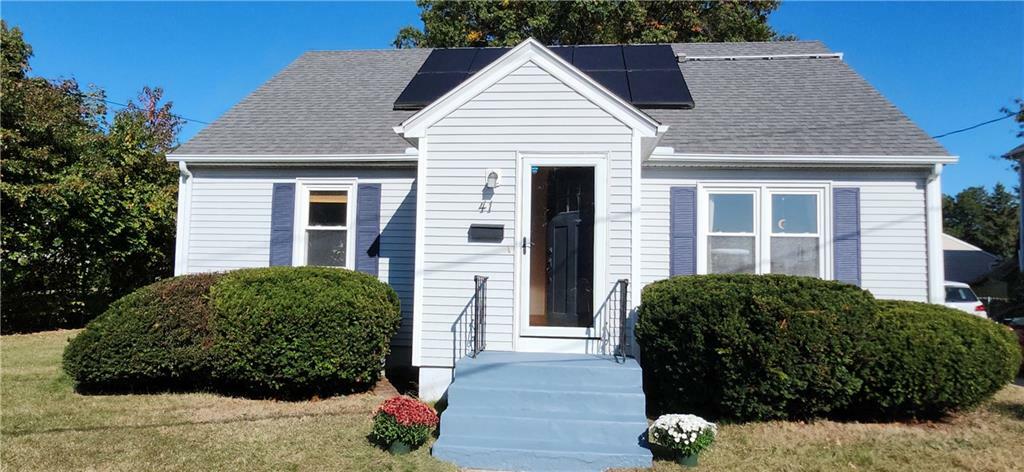 Property Photo:  41 Cottage Street  RI 02910 