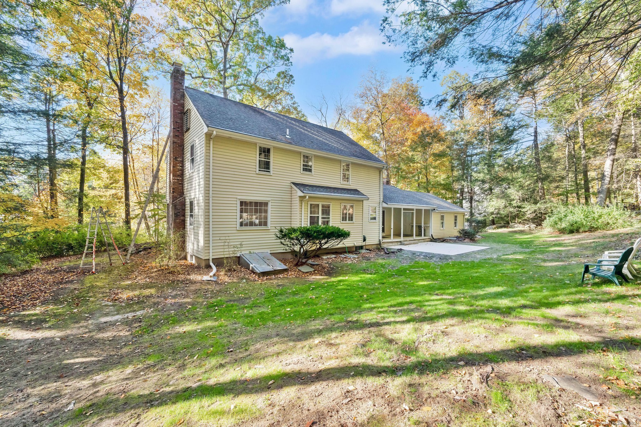 Property Photo:  78 Timber Lane  CT 06001 