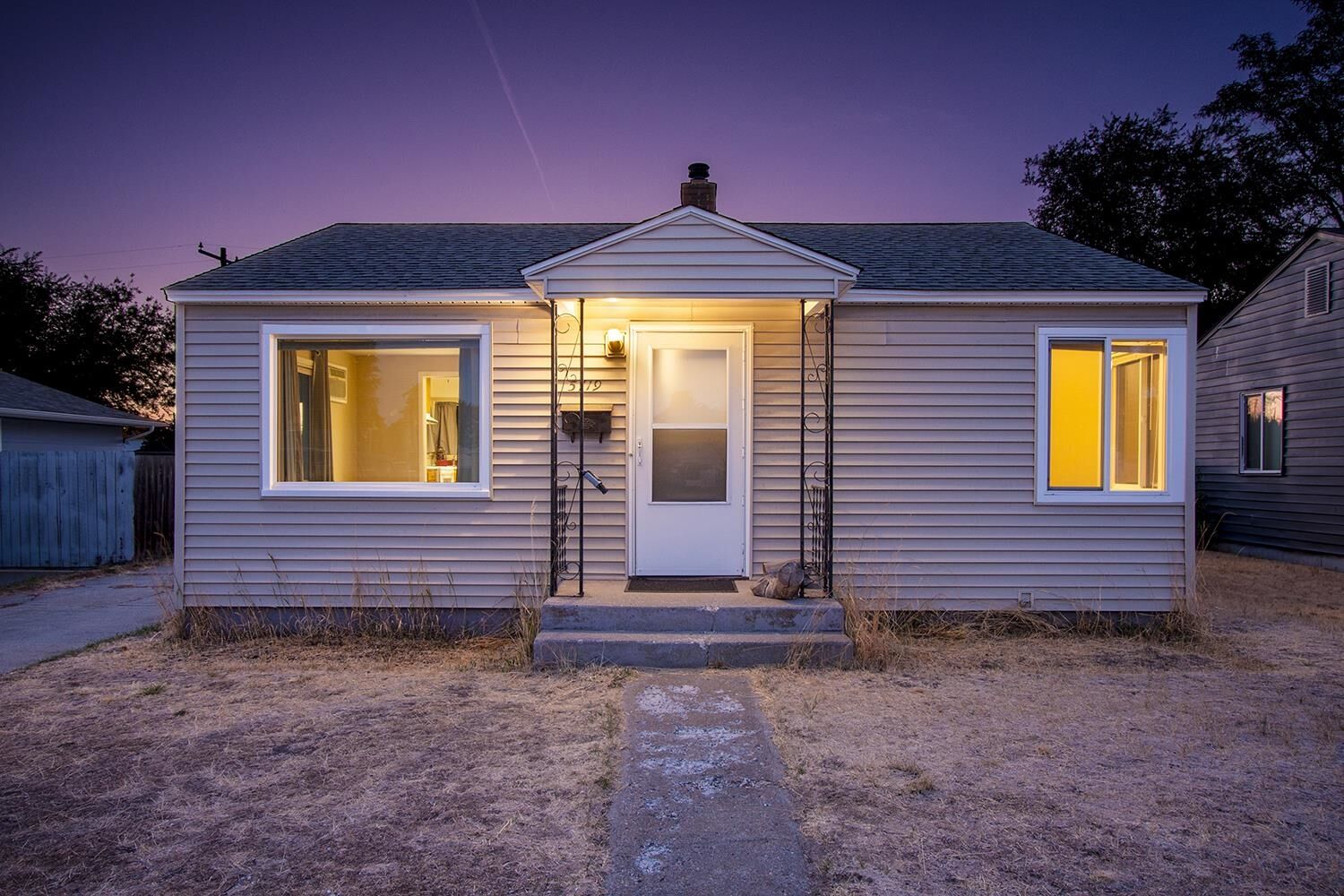 Property Photo:  5719 N Alberta St  WA 99205 