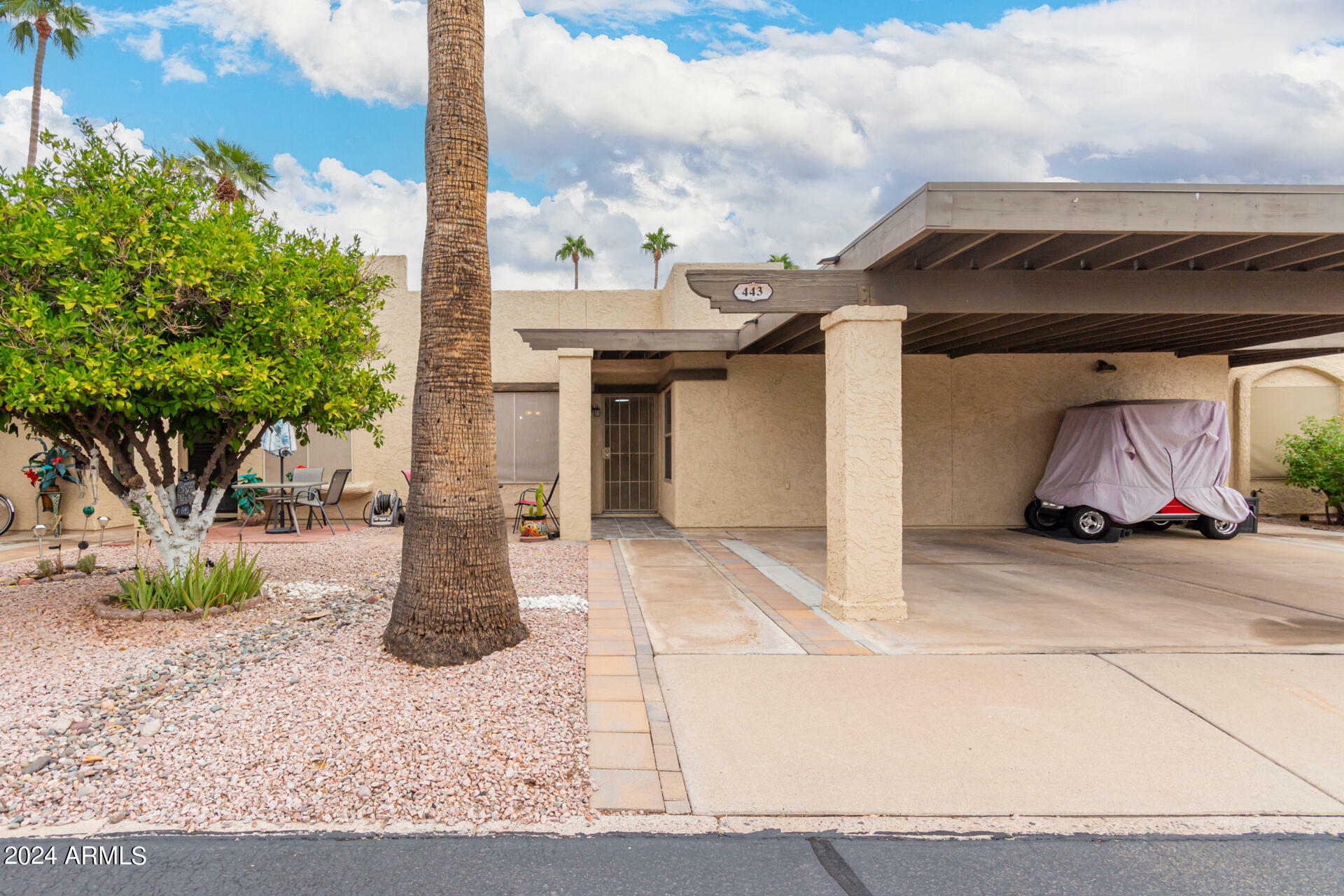 Property Photo:  443 S Boojum Way  AZ 85208 