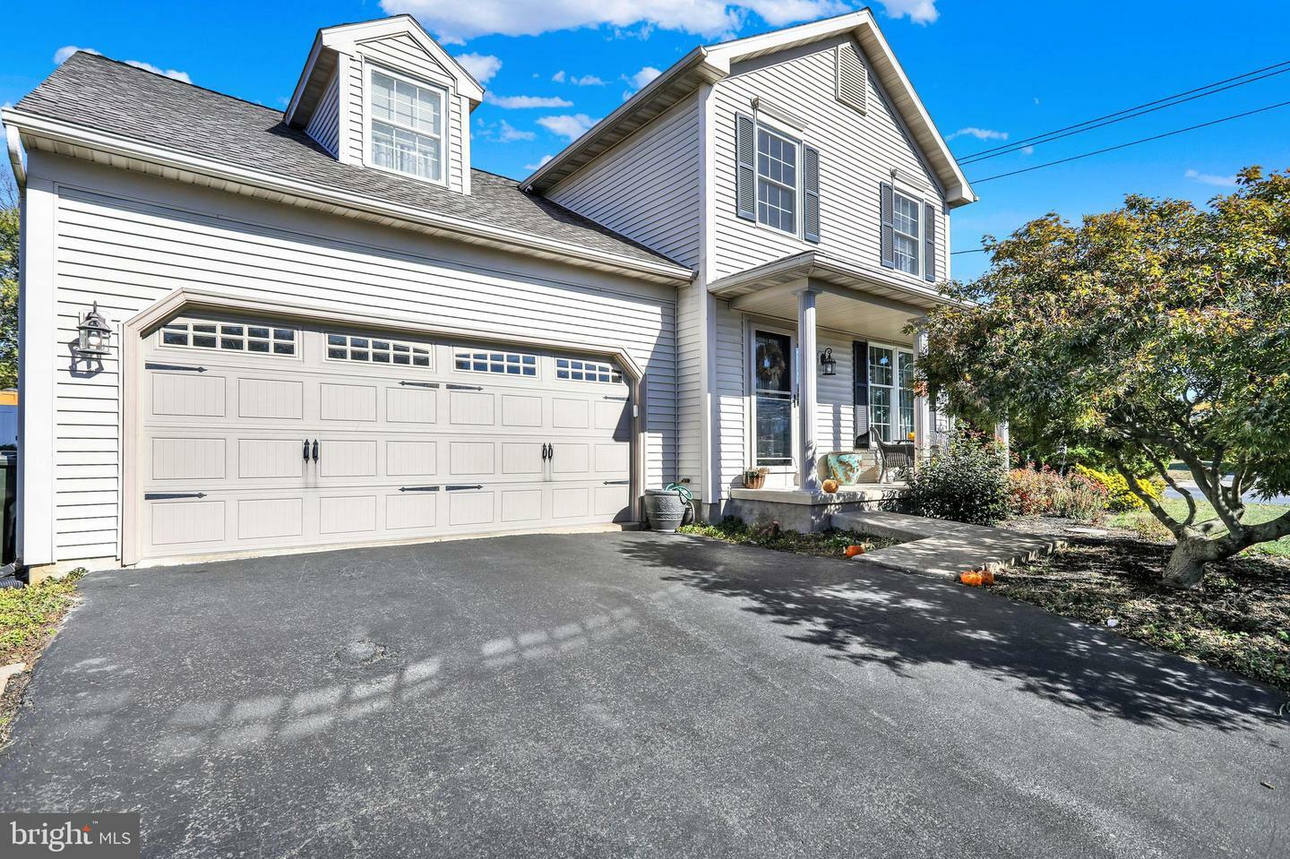 Property Photo:  3 Hawthorne Drive  PA 17517 