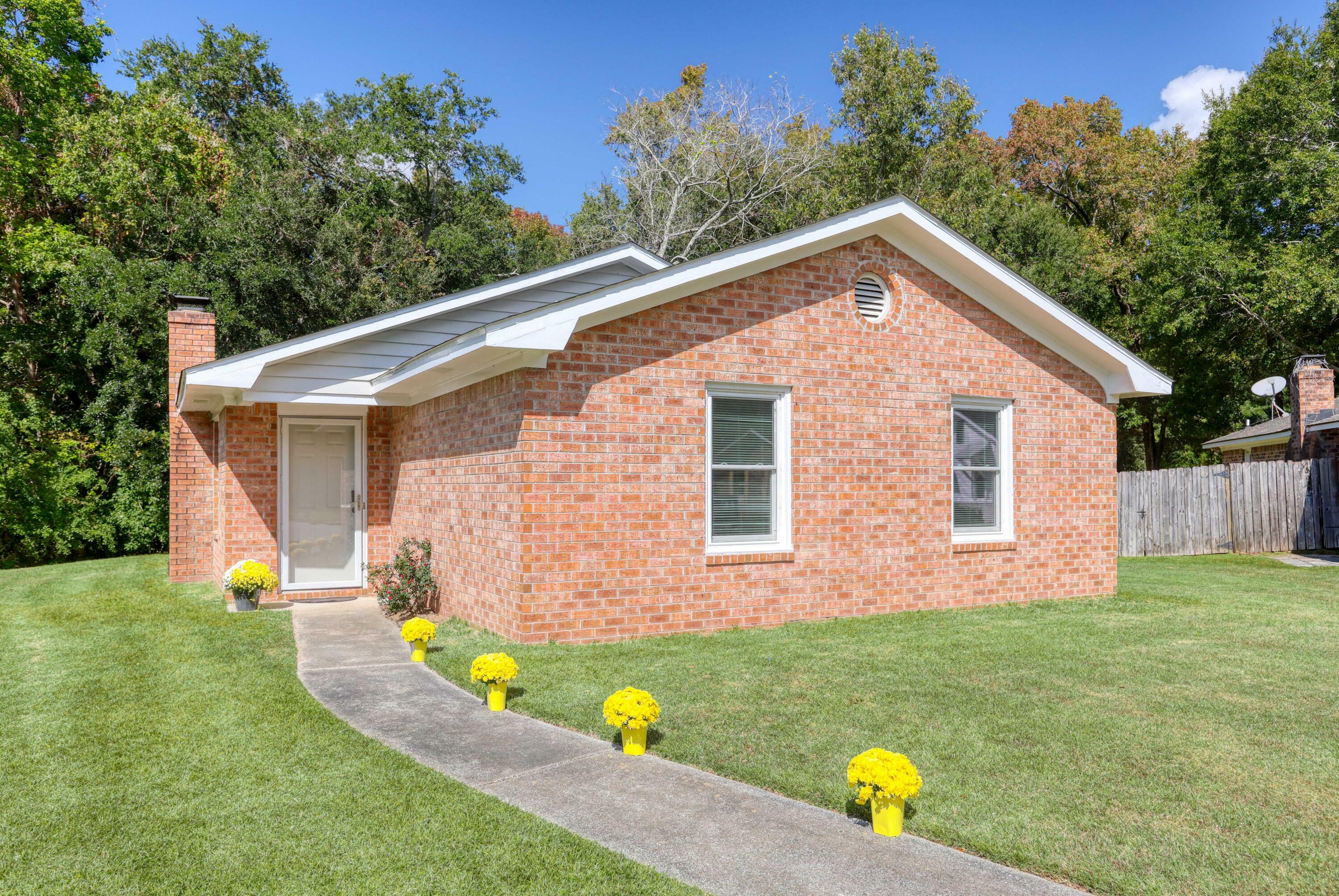 1678 Durkee Street  Charleston SC 29414 photo