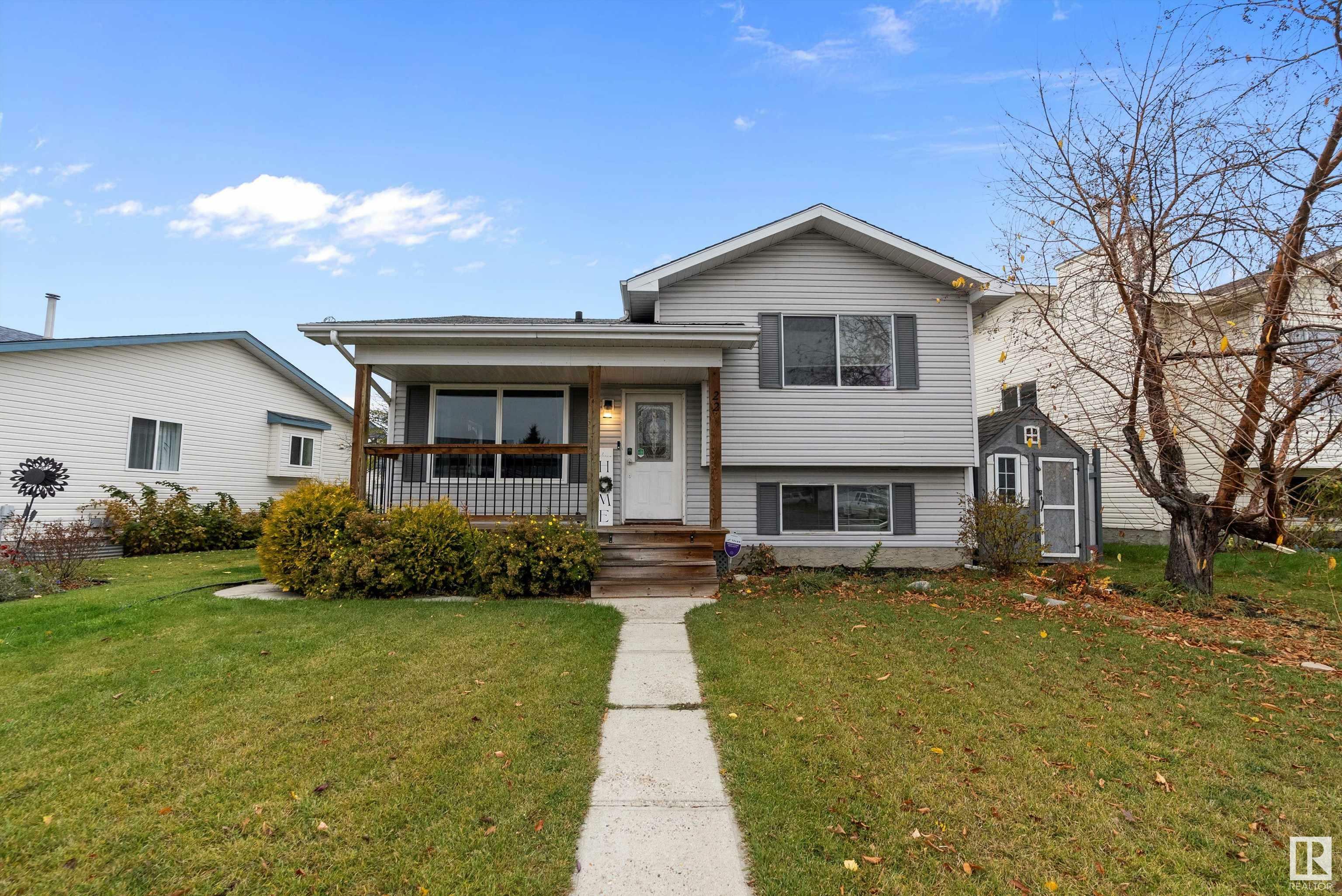 Property Photo:  22 Aspenglen Crescent  AB T7X 3J3 