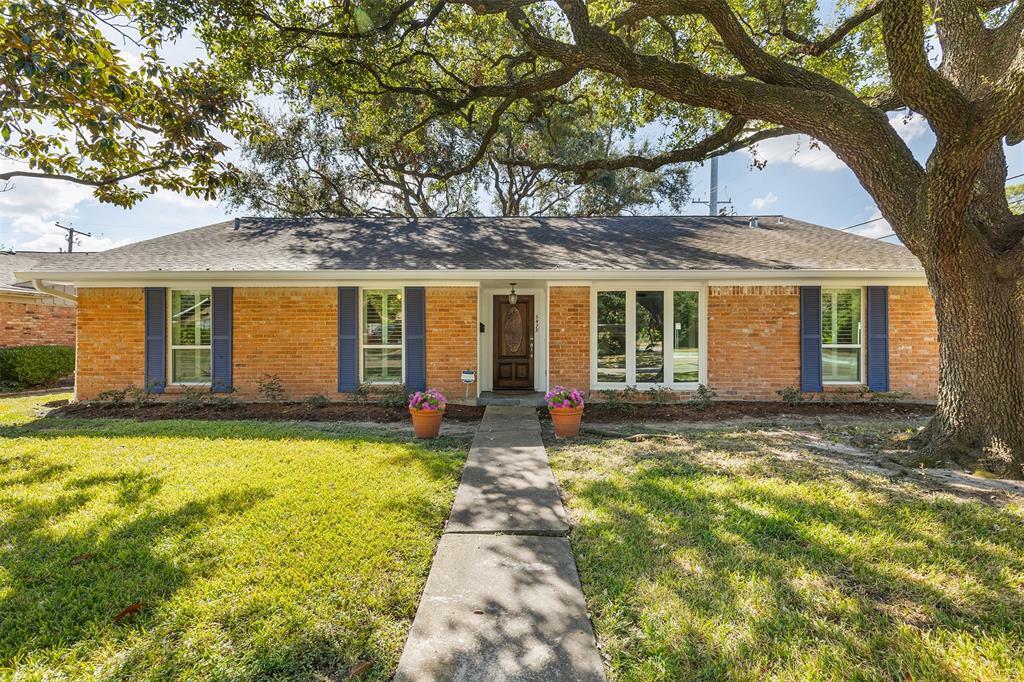 Property Photo:  5479 Birdwood Road  TX 77096 