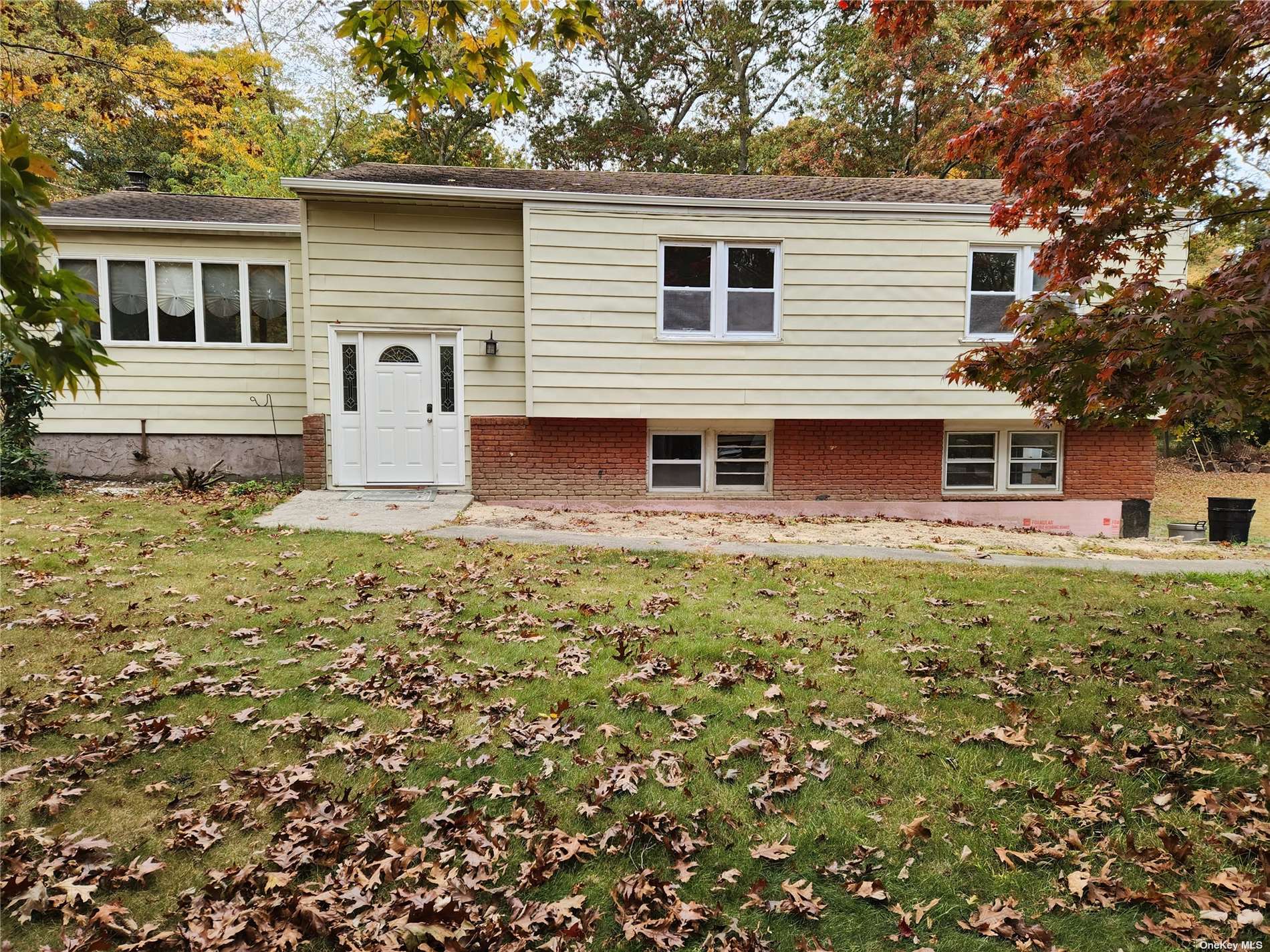 Property Photo:  4 Norman Drive  NY 11786 