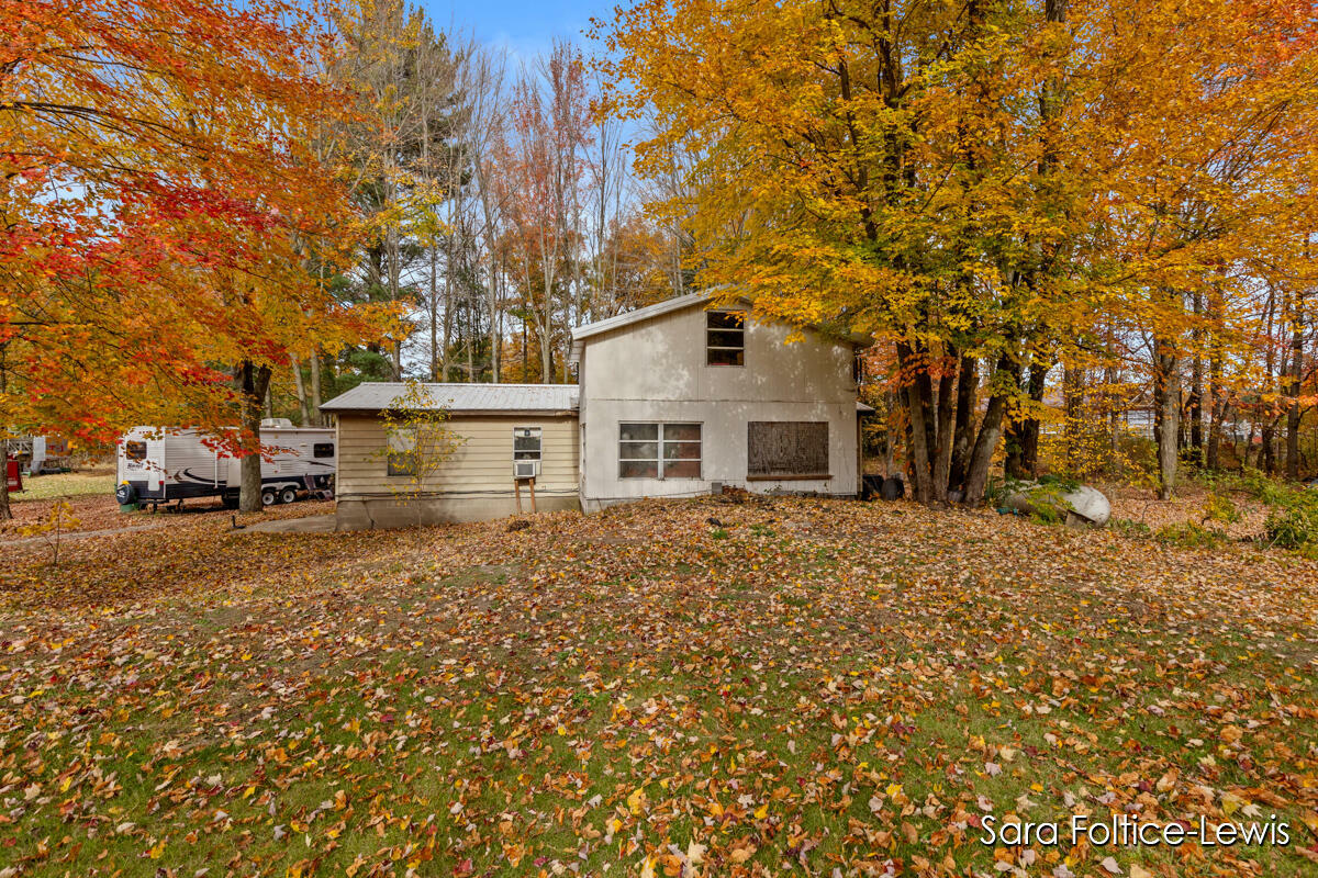 Property Photo:  11721 State Road  MI 49448 