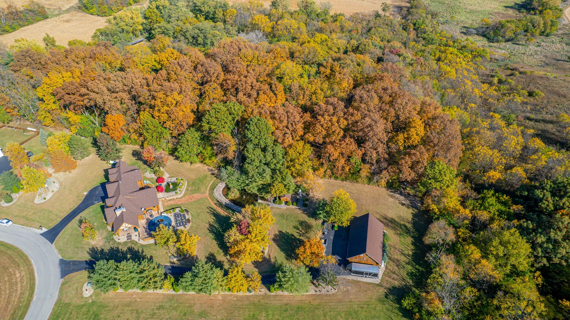 Property Photo:  6125 Tulip Lane  IL 60940 