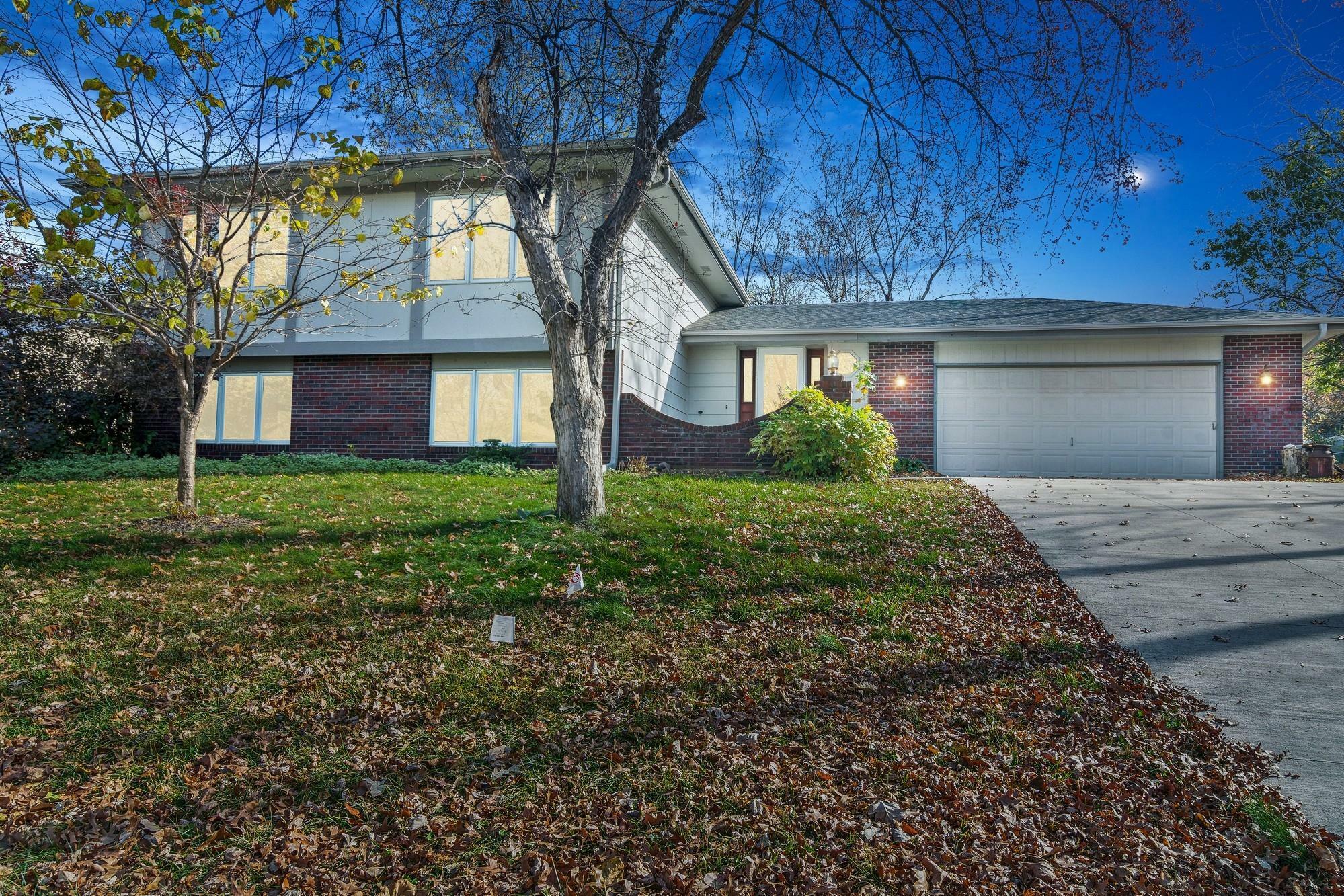 Property Photo:  158 Chaparral Drive  MN 55124 