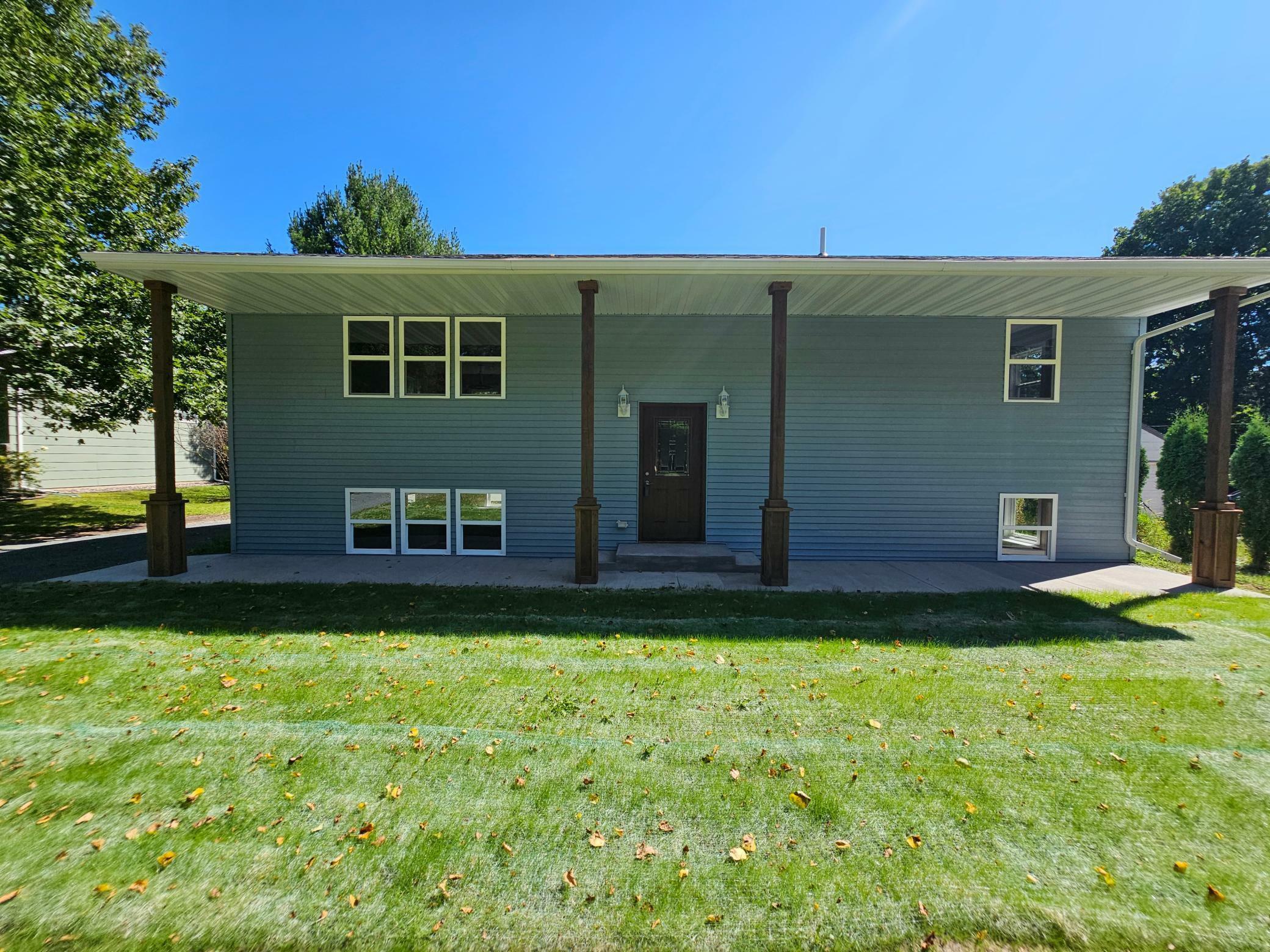 Property Photo:  542 Folsom Street  MN 55084 