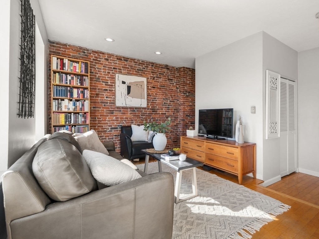 Property Photo: 16 Foster Street 9 MA 02109