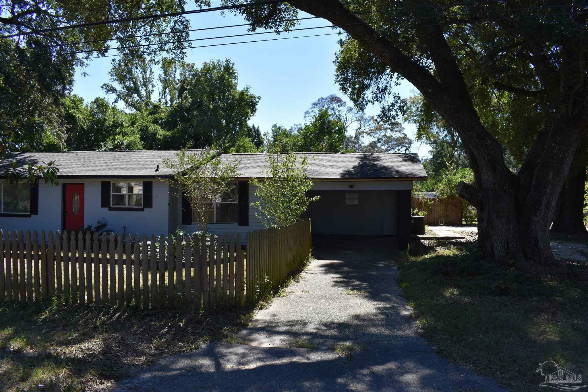 Property Photo:  441 Okaloosa Ave  FL 32503 