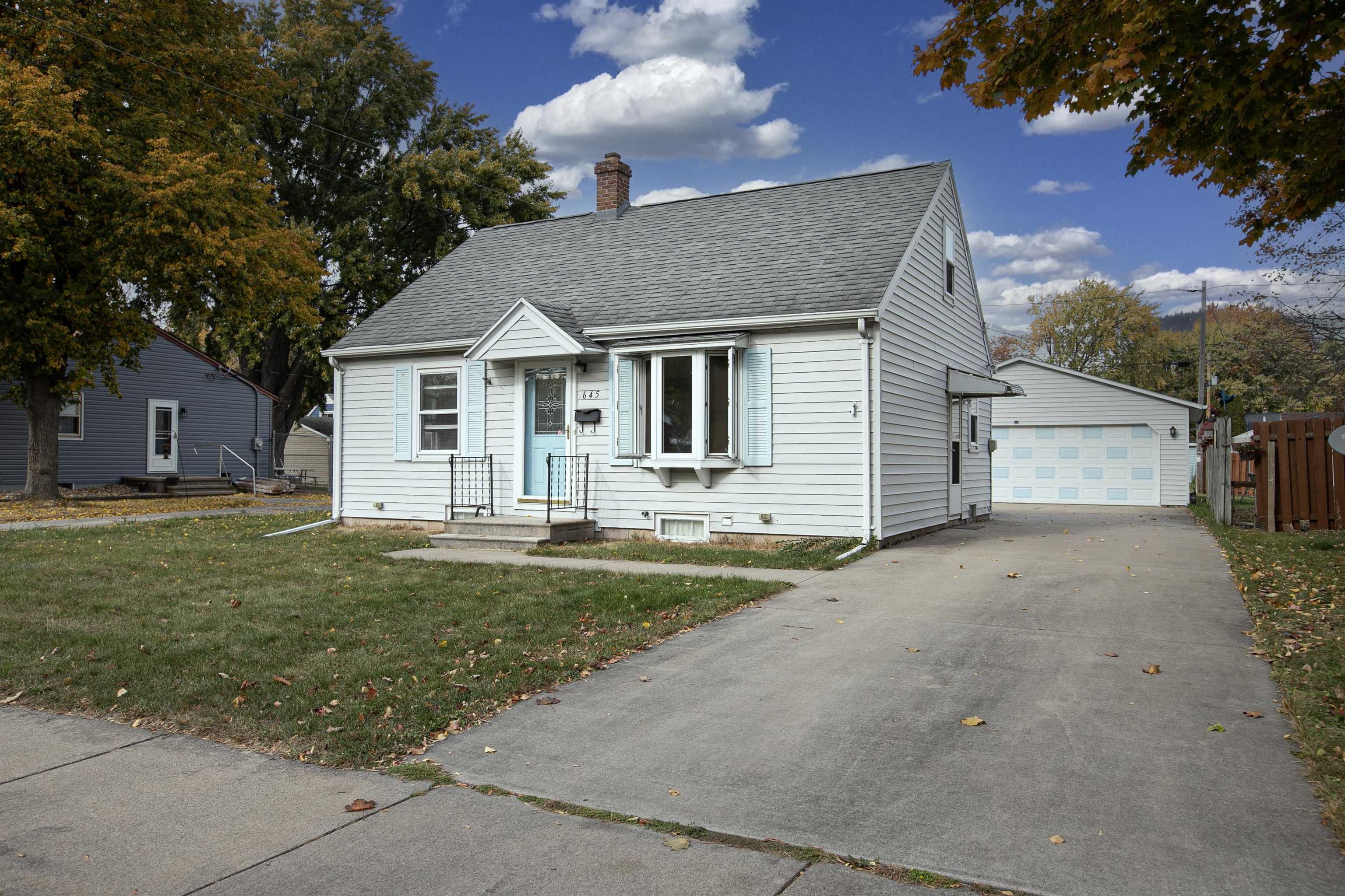 645 Wilson Street  Neenah WI 54956 photo