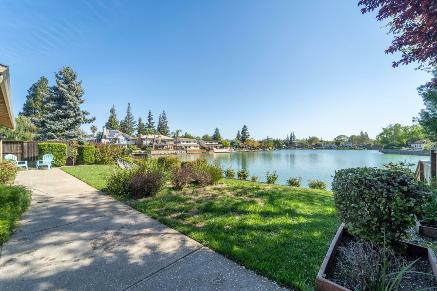 Property Photo:  5826 Widgeon Court  CA 95207 