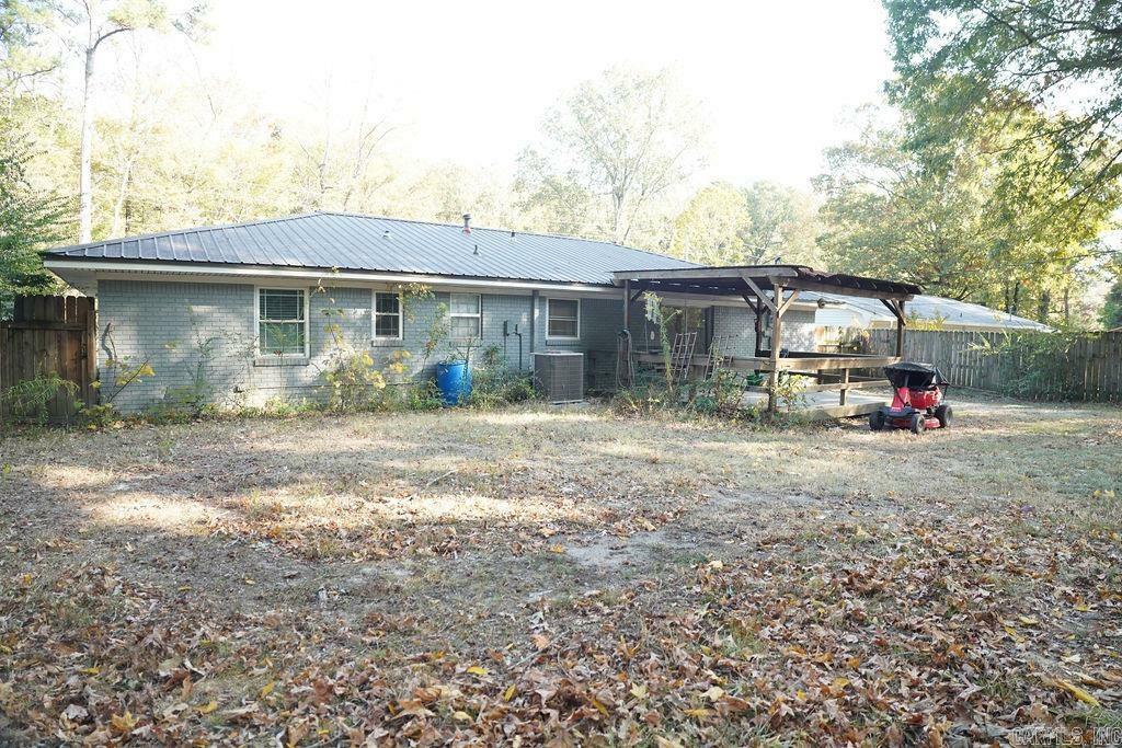 Property Photo:  1314 Chris Drive  AR 72015 