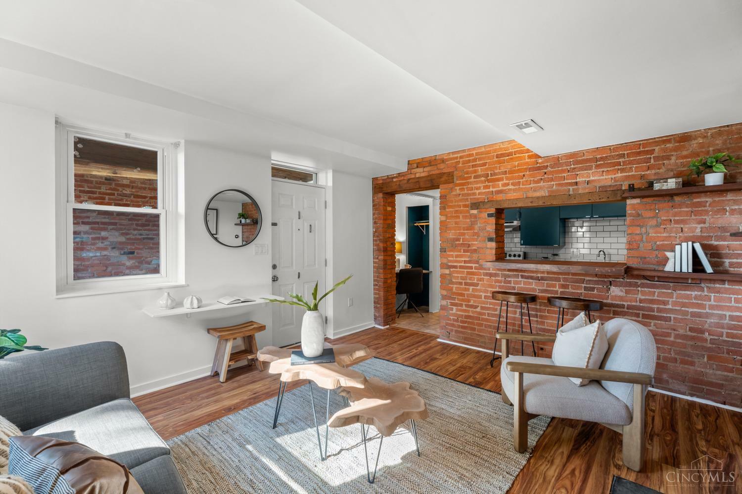 Property Photo:  413 Milton Street  OH 45202 