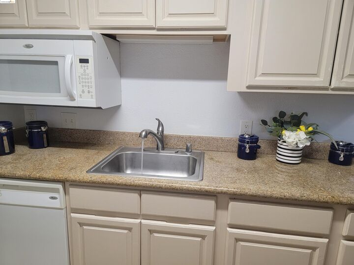 1267 Lakeview Cir  Pittsburg CA 94565 photo