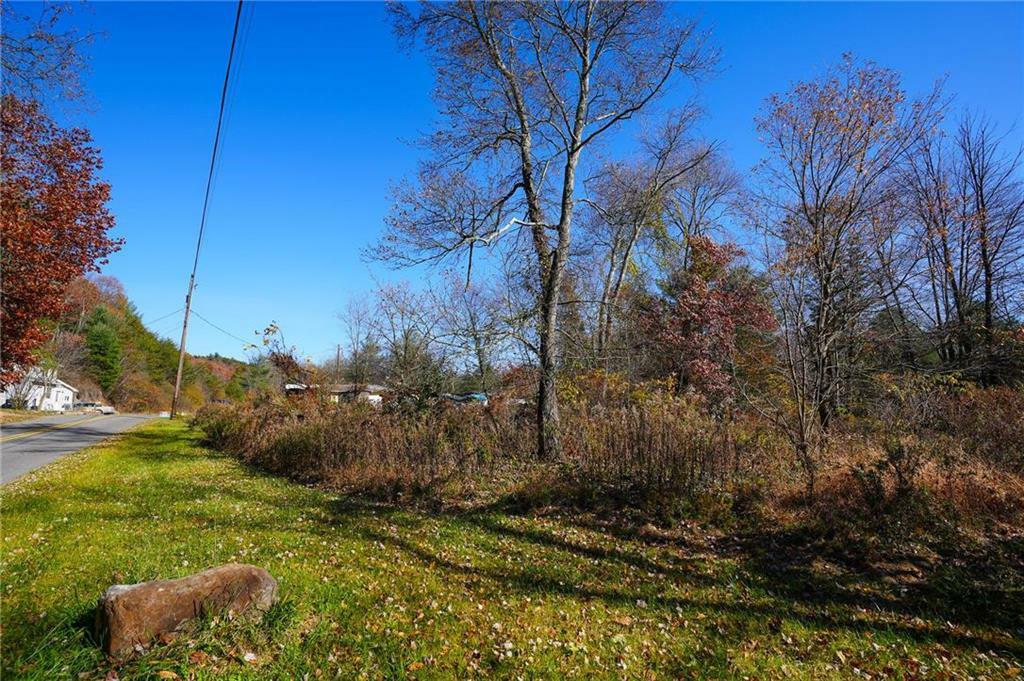 Property Photo:  1680 Dairy Road  PA 18071 