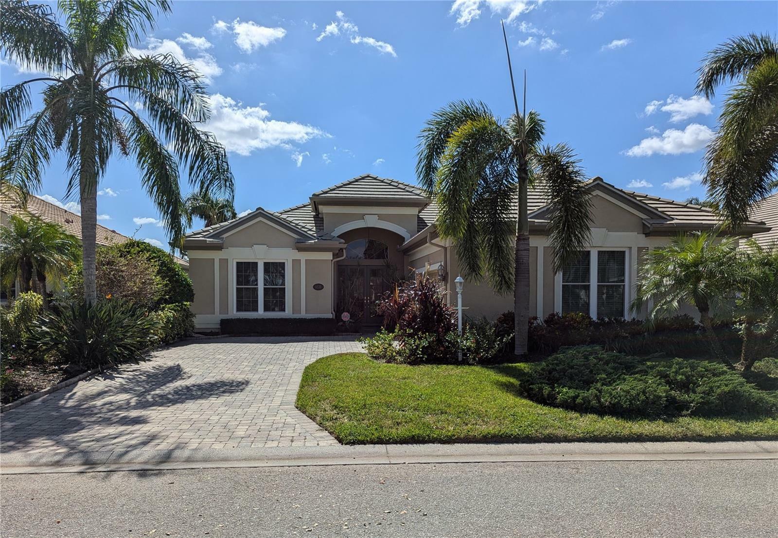 Property Photo:  6538 Waters Edge Way  FL 34202 