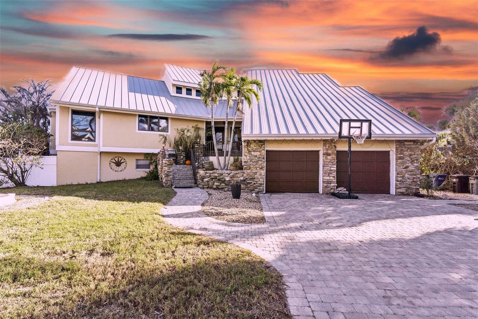 Property Photo:  4024 Casey Key Road  FL 34275 