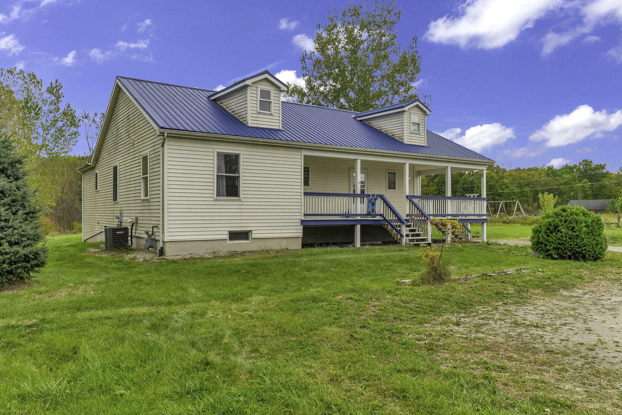 Property Photo:  770 Richman Road  MI 48074 