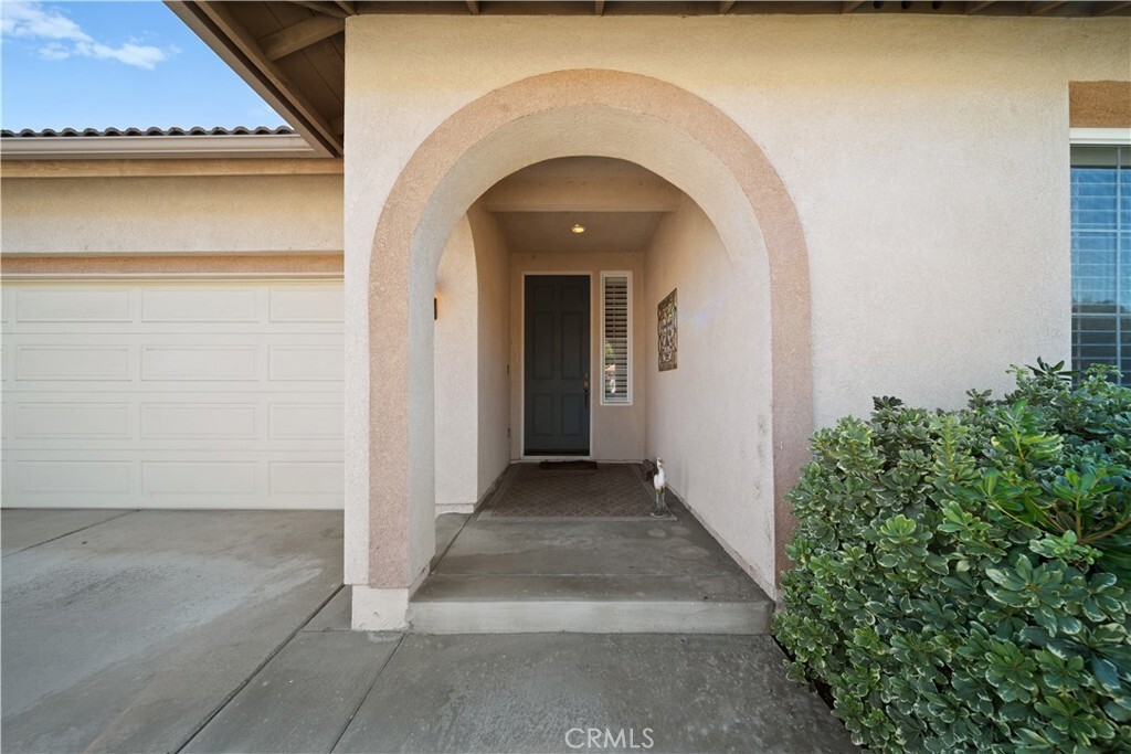 Property Photo: 31370 Royal Oaks Drive CA 92591