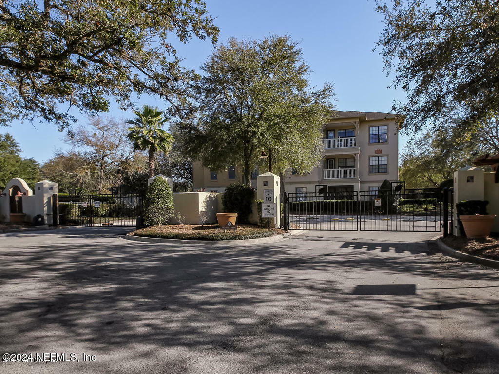 Property Photo:  12700 Bartram Park Boulevard 922  FL 32258 