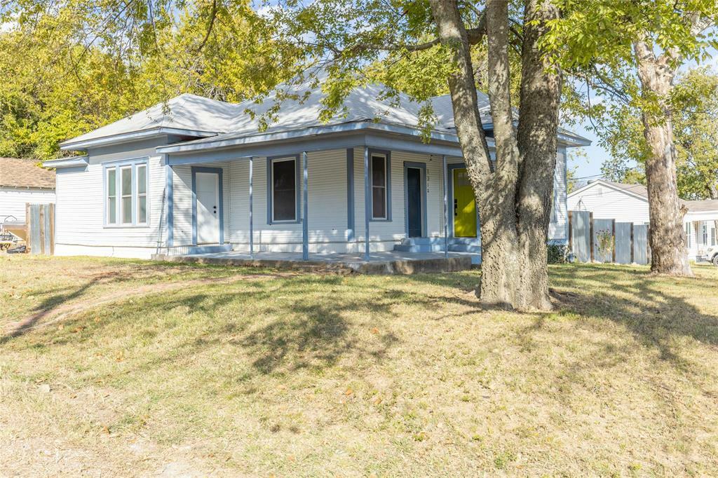 Property Photo:  1312 Oneal Street  TX 75428 