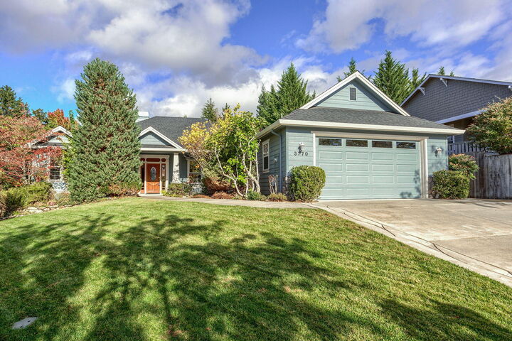 3770 Fieldbrook Avenue  Medford OR 97504 photo