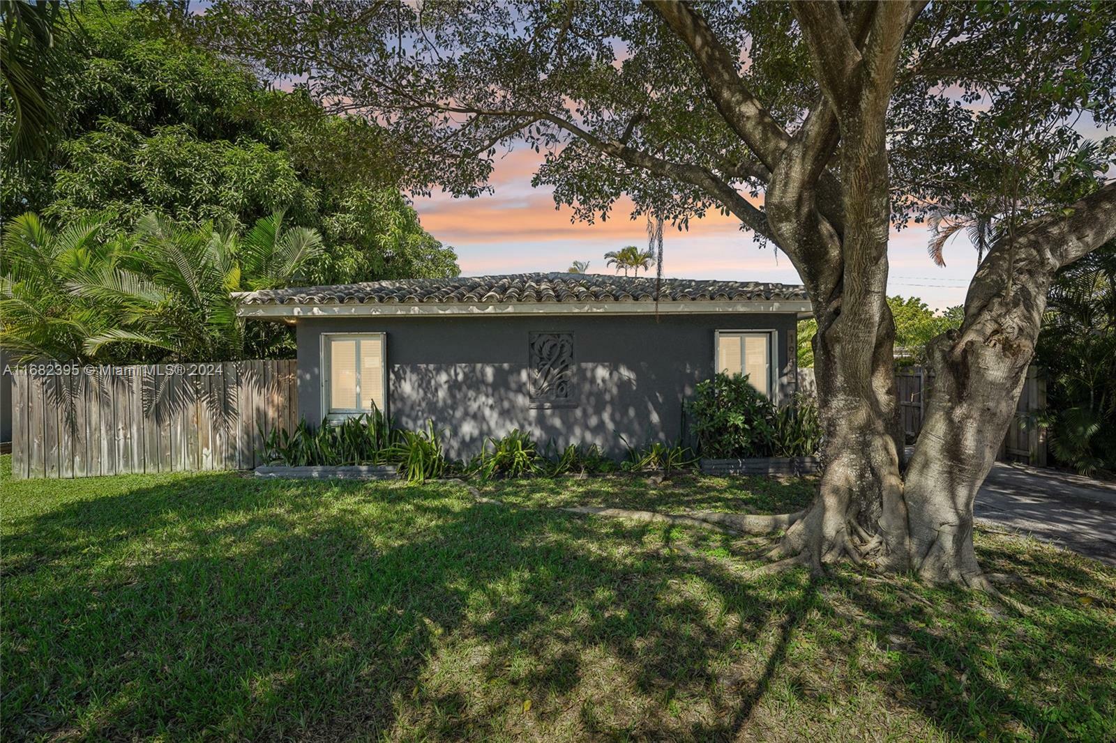 Property Photo:  1955 Thomas St  FL 33020 