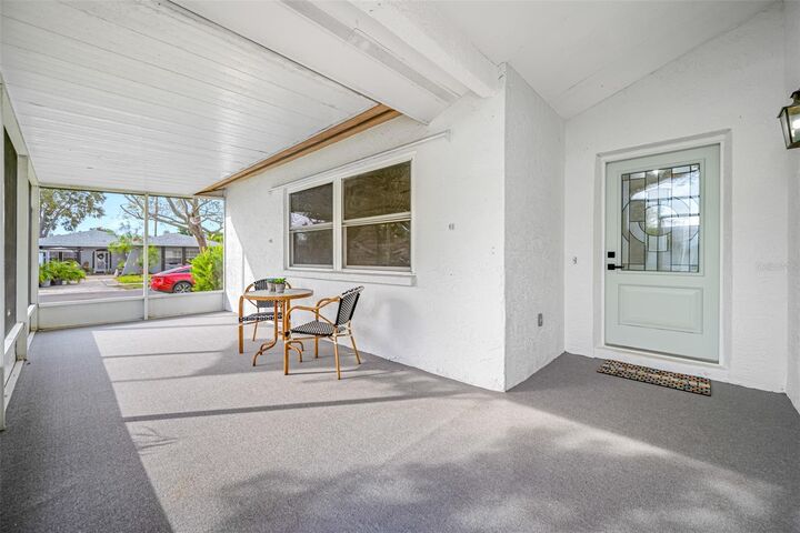 Property Photo:  1614 E Groveleaf Avenue  FL 34683 