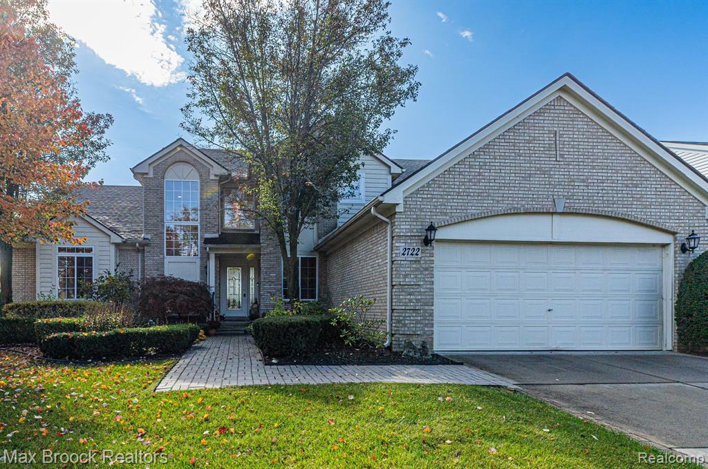 Property Photo: 2722 Greenlawn Avenue MI 48382 3542