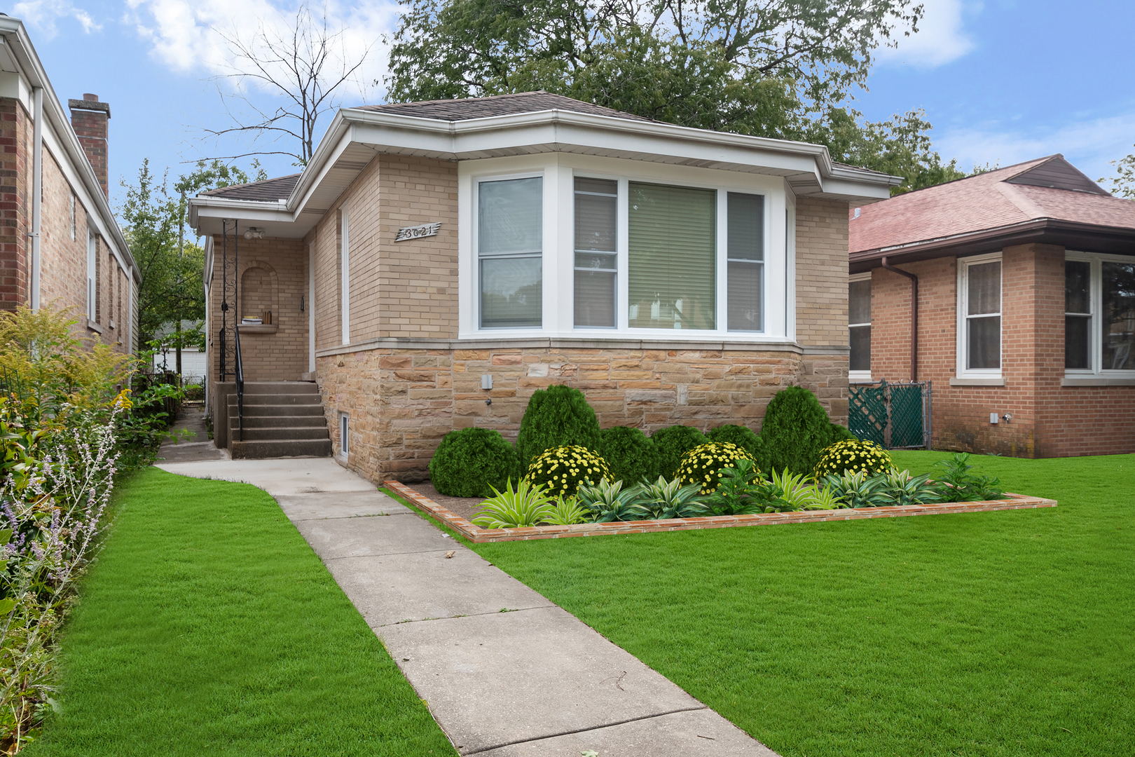 3021 W Birchwood Avenue  Chicago IL 60645 photo