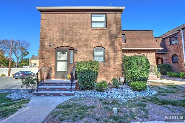 Property Photo:  682 Bloomfield Avenue  NJ 07006 