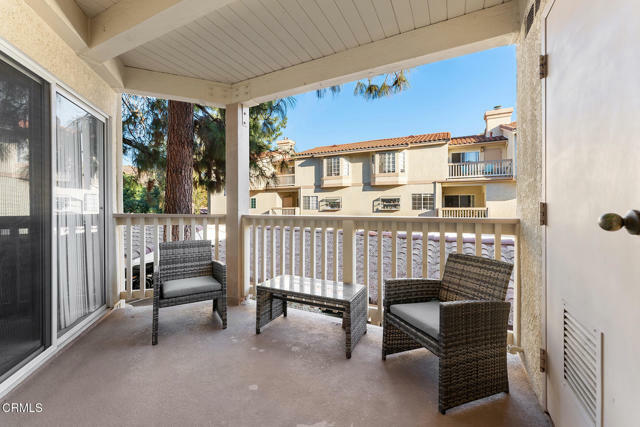 Property Photo:  697 Sutton Crest Trail 304  CA 91377 