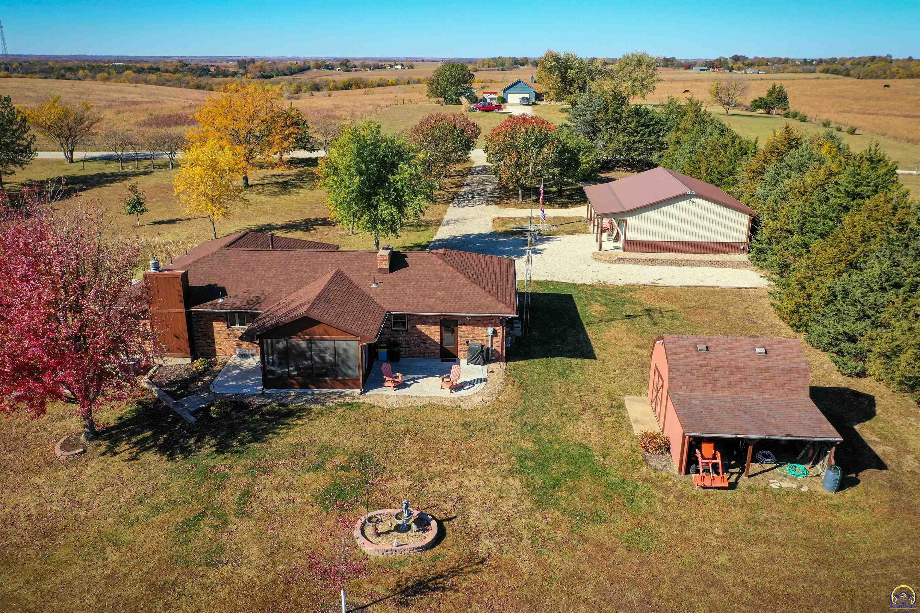 Property Photo:  7850 SW Indian Hills Rd  KS 66402 