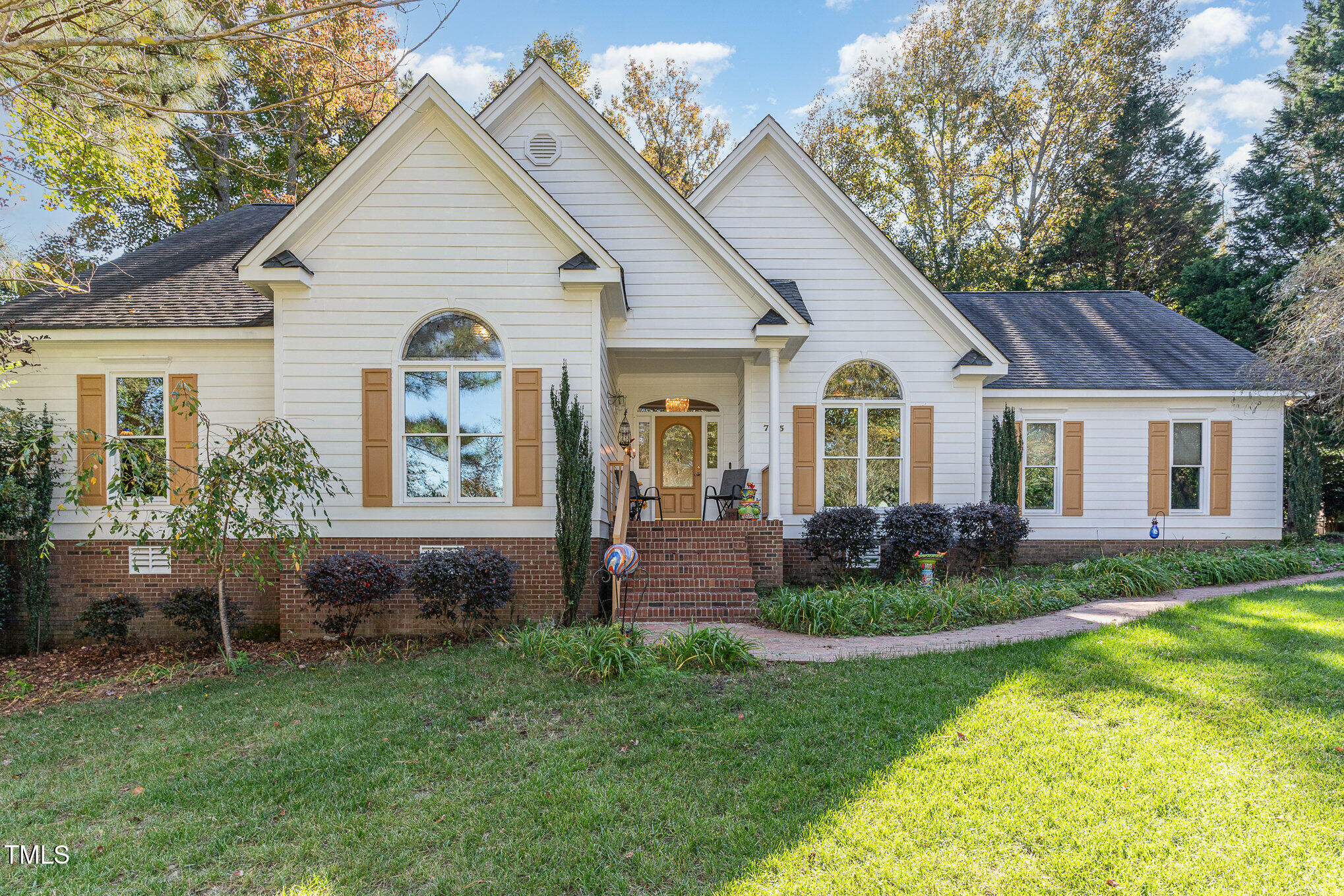 Property Photo:  705 Birkdale Drive  NC 27527 