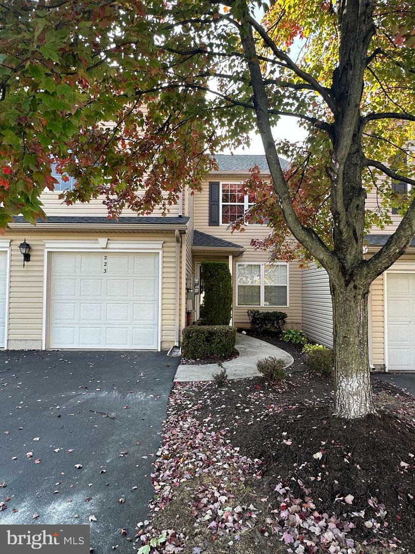 Property Photo:  223 Sparrow Road  PA 17036 