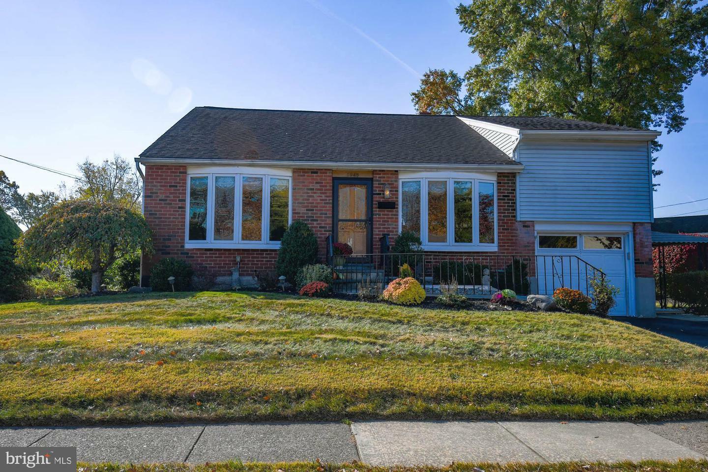 Property Photo: 2945 Michele Drive PA 19403