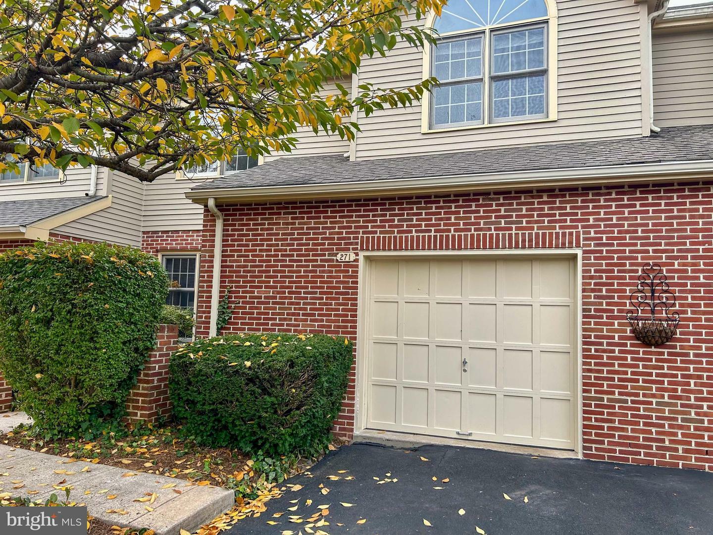 Property Photo:  271 Almwich Place  PA 19002 