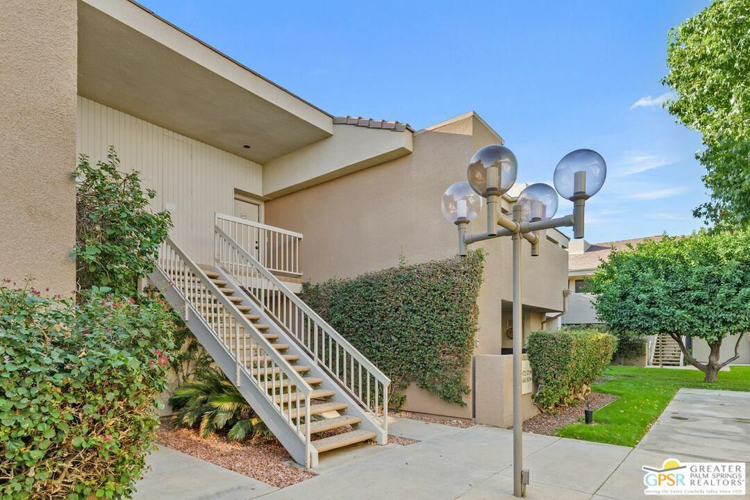 Property Photo:  222  N Calle El Segundo 571  CA 92262 