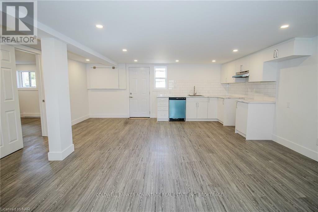 Property Photo:  185 Welland Street 3  ON L3K 1V2 