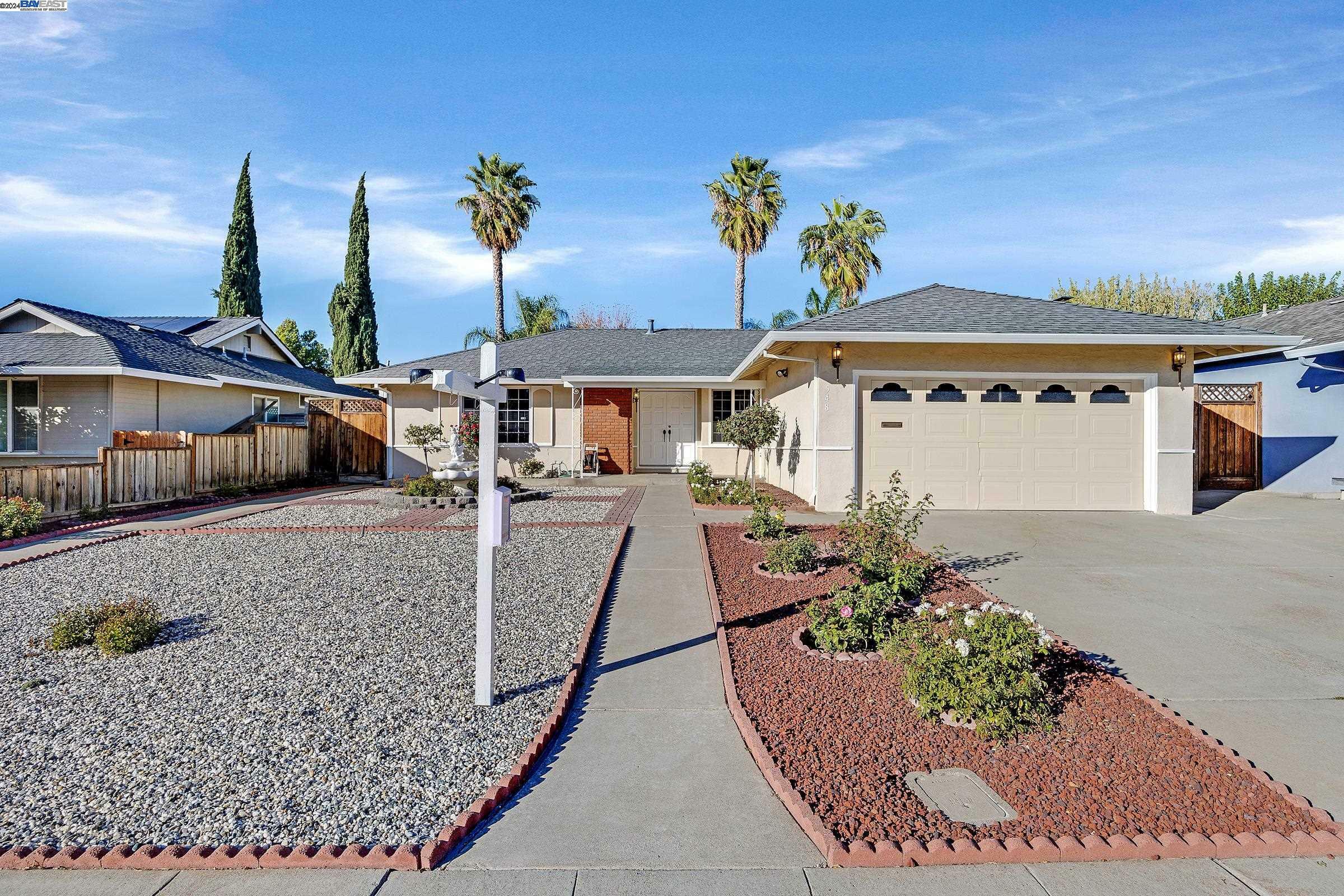 Property Photo:  548 Brighton Way  CA 94551 