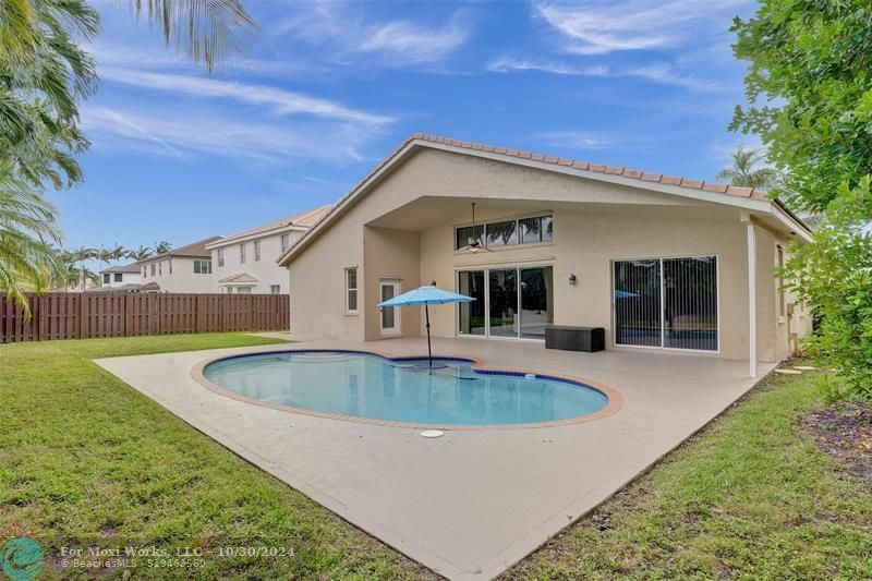 Property Photo:  17345 SW 8th St  FL 33029 