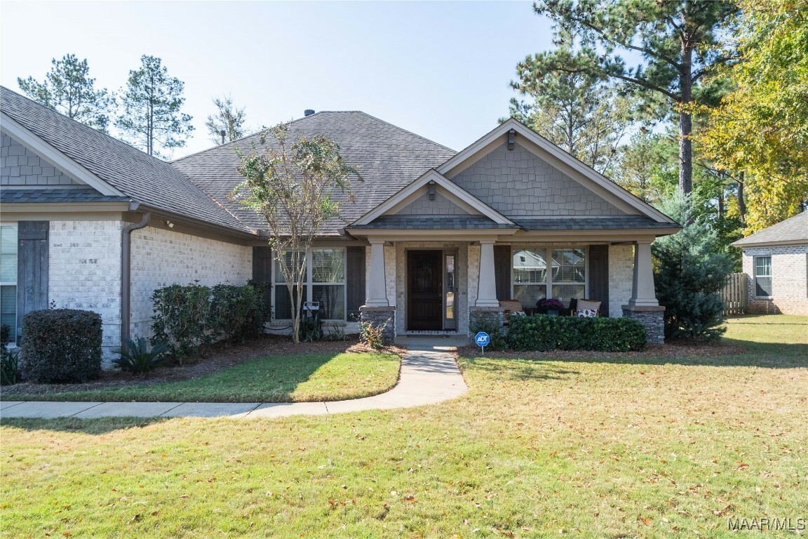 Property Photo:  9399 Crescent Lodge Circle  AL 36064 