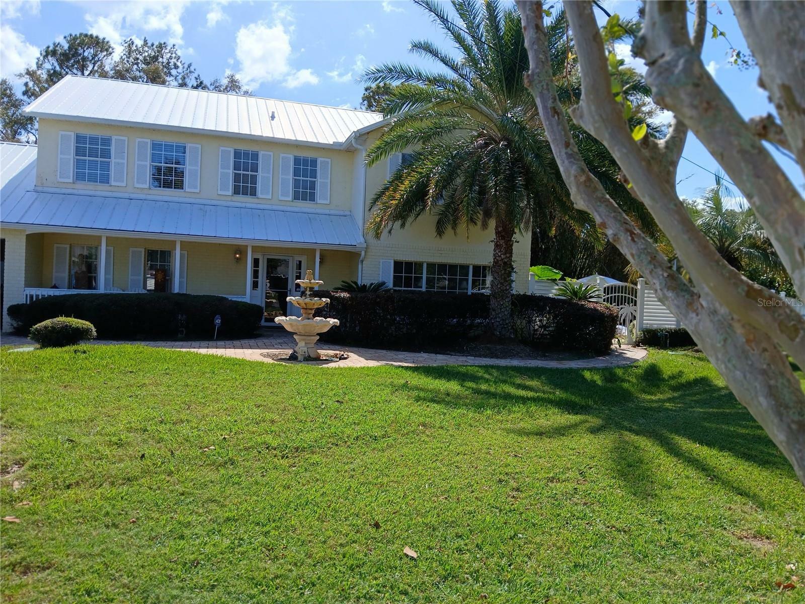 Property Photo:  15733 Tower View Drive  FL 34711 