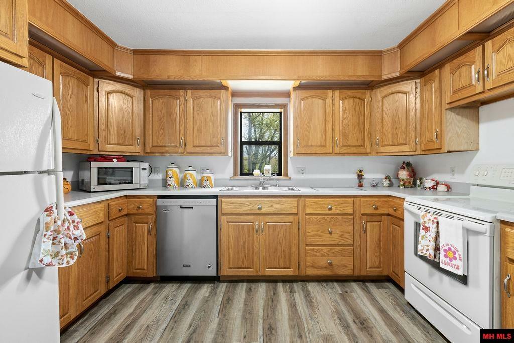 Property Photo: 109 Cr 555B MO 65760