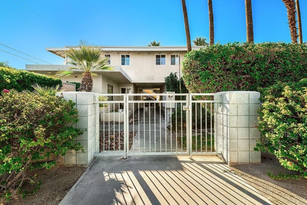 Property Photo:  155 W Hermosa Place 5  CA 92262 