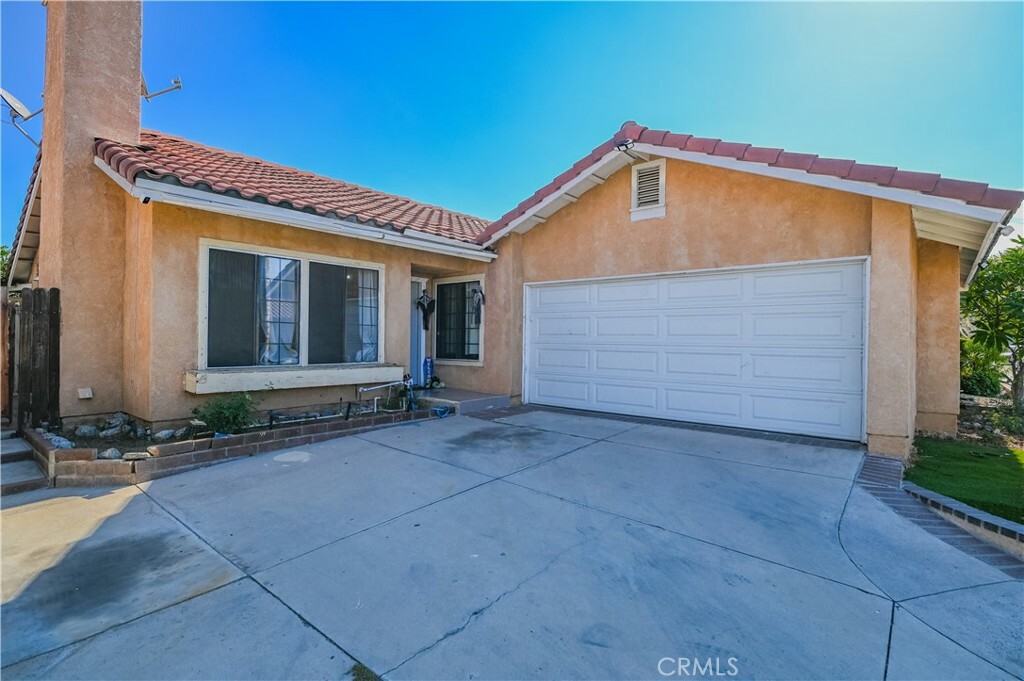 Property Photo:  177 Breezewood Street  CA 92879 