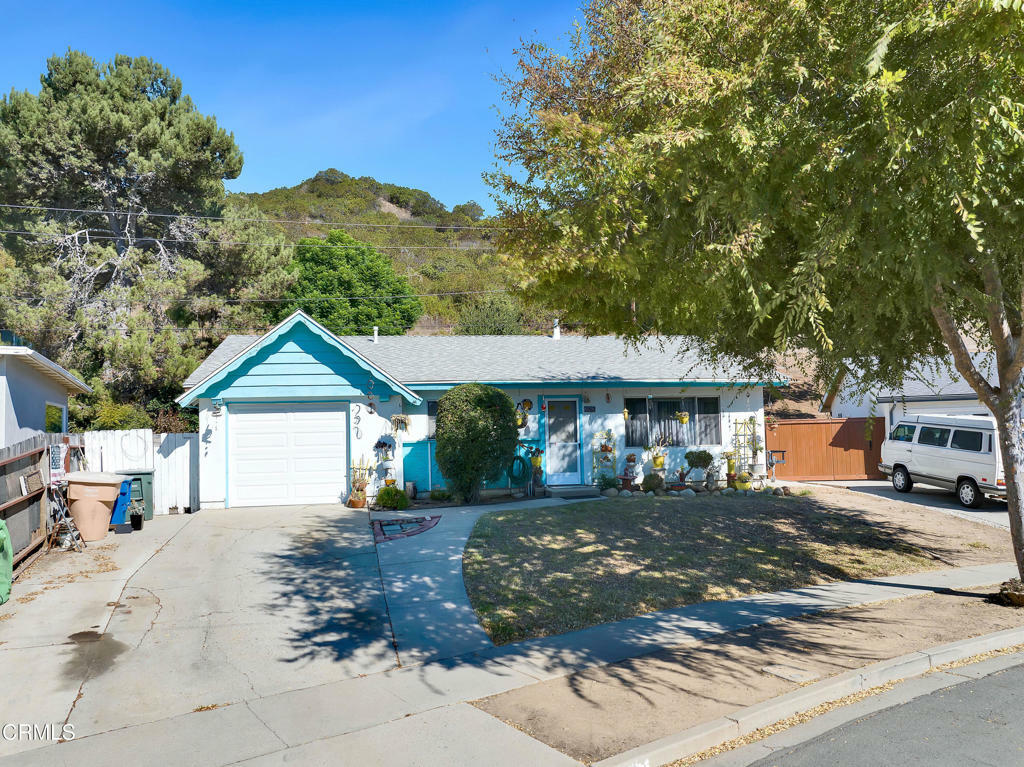 Property Photo: 383 Delaware Drive CA 93001