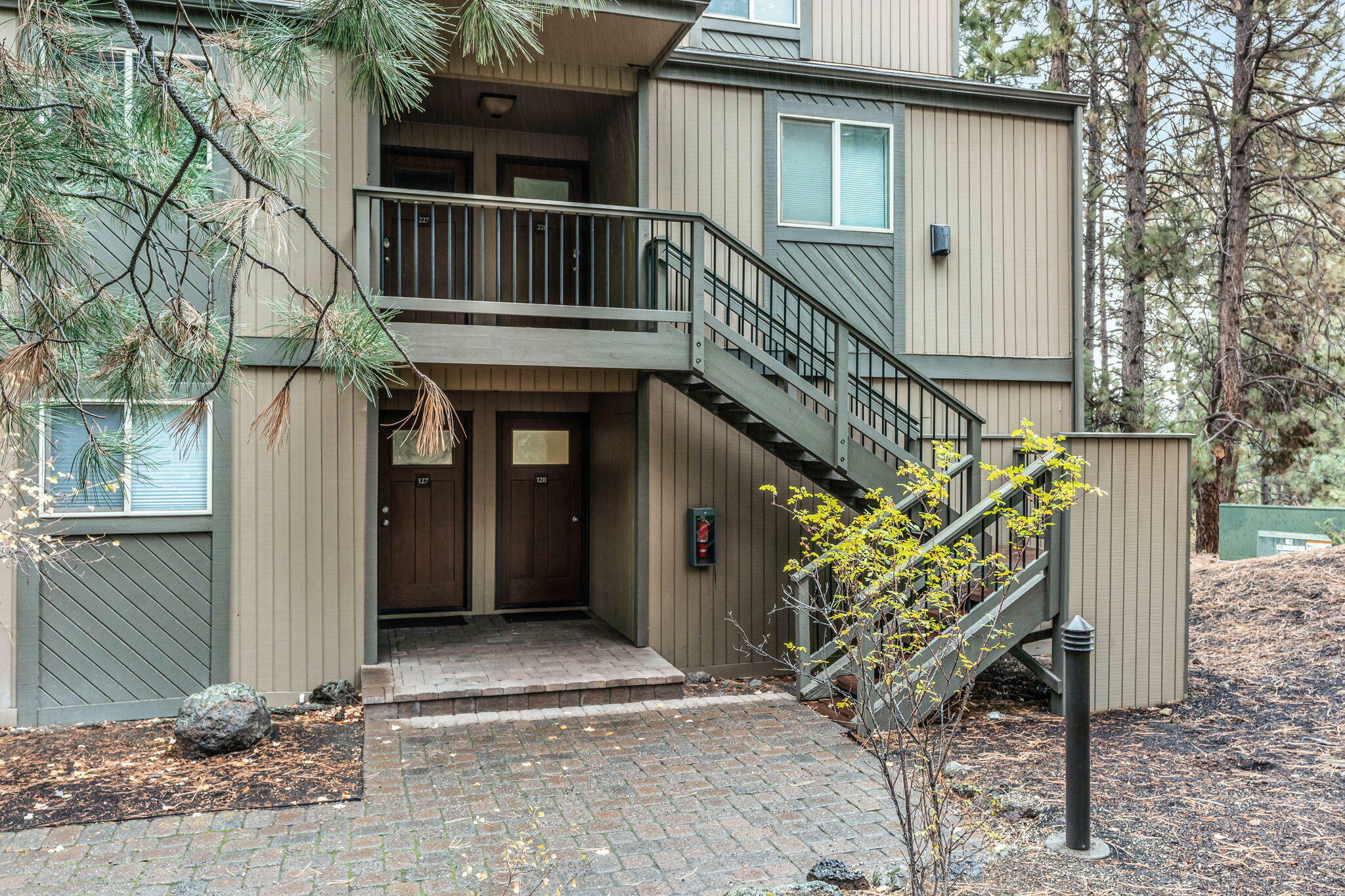 Property Photo:  19717 SW Mount Bachelor Drive Unit 128  OR 97702 